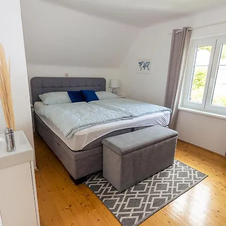 Haus Roserlheim بيت للعطل Pörtschach am Wörthersee